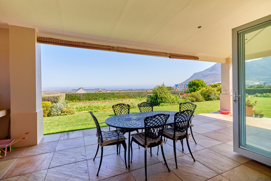 3 Bedroom Property for Sale in Crofters Valley Western Cape